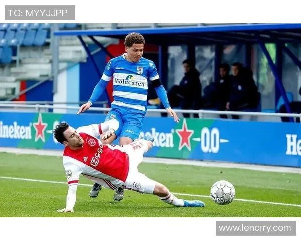 热刺与阿贾克斯下半场精彩对决分析与战术解读