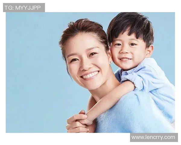 梦境联动！李娜赴港助阵薛晨竞赛，退役后连生两孩，状况更胜早年